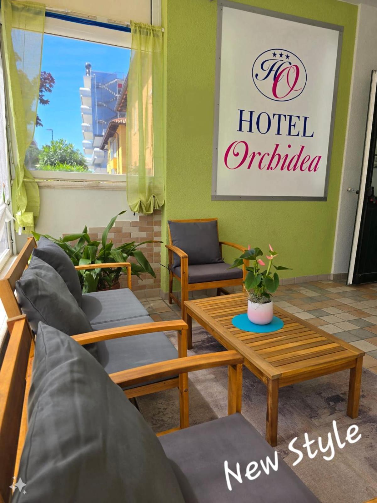 Hotel Orchidea Lignano Sabbiadoro Exterior photo