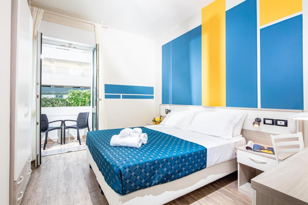 Hotel Orchidea Lignano Sabbiadoro Exterior photo